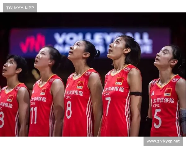 04年雅典奥运会中国女排逆袭夺金,展现辉煌团队精神与奋勇拼搏决心 04年雅典奥运会中国女排逆袭夺金,展现辉煌团队精神与奋勇拼搏决心